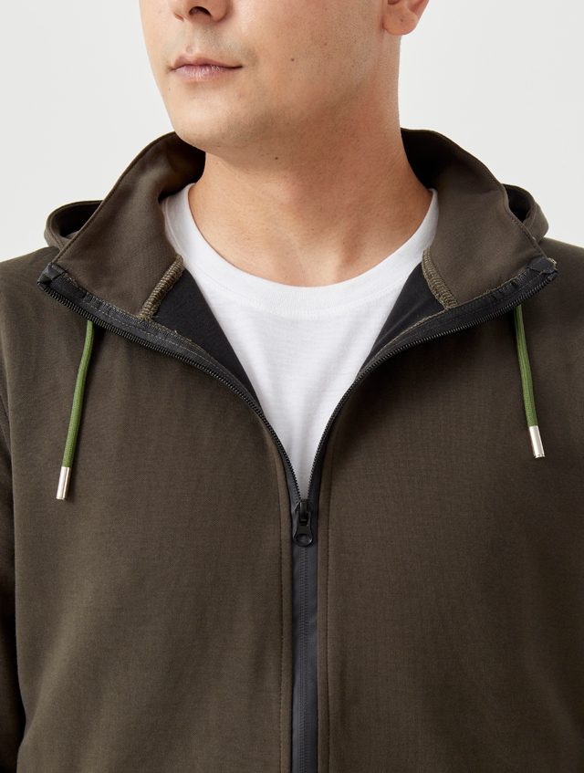 墨绿色运功套装