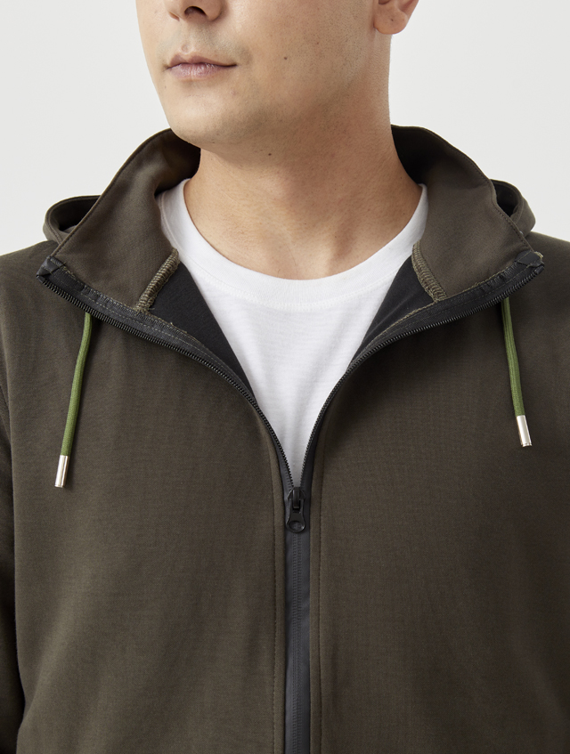 墨绿色运功套装